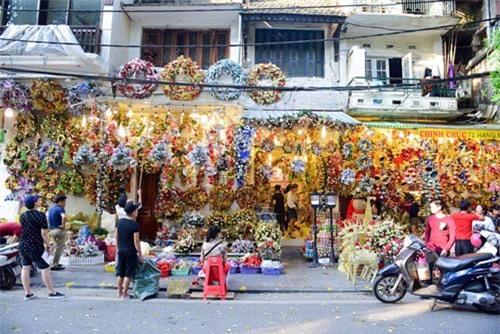 Phố Hàng Mã tràn ngập không khí Noel