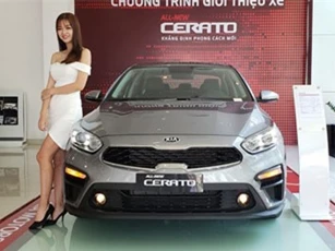 Kia Cerato 2019 trưng bày tại đại lý, lộ bảng giá cao nhất 675 triệu