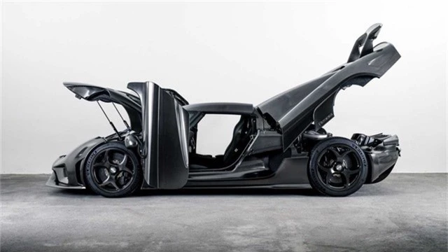 Đại gia chơi bạo: Mua siêu xe Koenigsegg Regera 2 triệu đô nhưng yêu cầu không sơn, không che phủ hay bảo vệ gì hết - Ảnh 1.