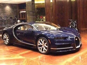 Vượt dân chơi Việt, đại gia Campuchia tậu Bugatti Chiron