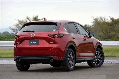 10. Mazda CX-5 2019 (giá khởi điểm: 28.690 USD).