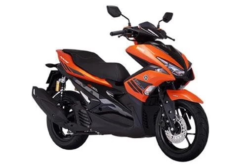 11. Yamaha NVX 155 ABS (giá 46,2 triệu đồng).