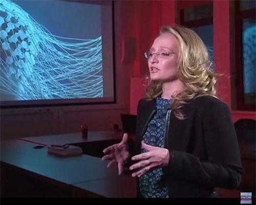 Con gái Tổng thống Putin xuất hiện hiếm hoi trước công chúng?