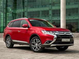 Bảng giá xe Mitsubishi tháng 12/2018: Giảm giá mạnh