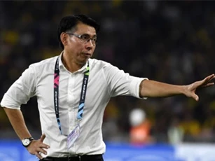 HLV Tan Cheng Hoe: 'Malaysia đã có nhiều bài học từ trận thua ở Hà Nội'
