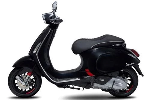 6. Vespa Sprint Carbon (giá 76,5 triệu đồng).