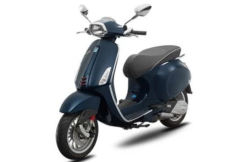 8. Vespa Sprint ABS (giá 75,5 triệu đồng).