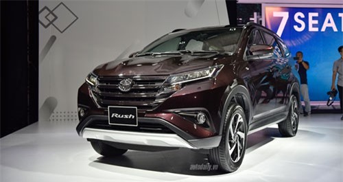 Chỉ 2 xe con nhập khẩu Indonesia về Việt Nam đầu tháng 12