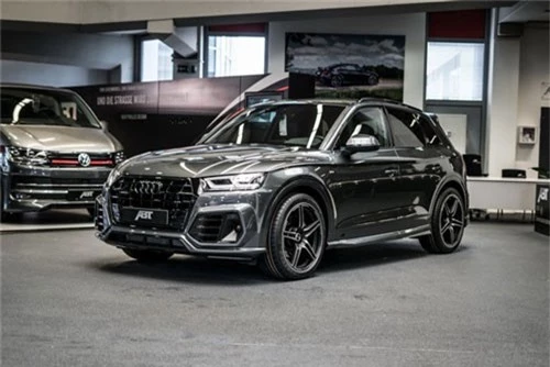 Nếu Audi Q5 trở nên nhàm chán... Đó là lúc các chủ xe nên tìm đến một nhà độ. Như trường hợp này, không chỉ nâng cấp ngoại thất, nhà độ ABT của Đức còn can thiệp cả vào động cơ của Audi Q5 để chiếc xe trở nên "vạm vỡ" hơn từ trong ra ngoài. (CHI TIẾT)