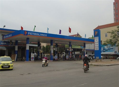 Quảng Bình: Dùng dao đâm chết người vì xích mích lúc đổ xăng