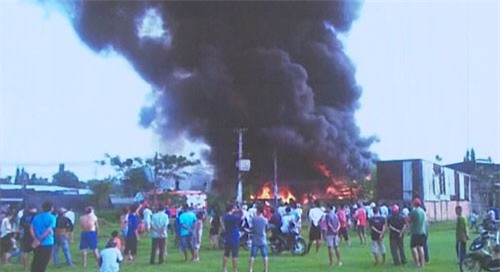 Cháy dữ dội xưởng phế liệu rộng hàng trăm mét vuông ở TP.HCM