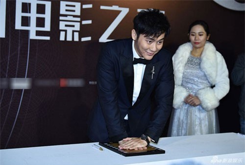 Hình ảnh hiếm hoi của Lý Thần tươi tắn, rạng rỡ tại sự kiện lớn sau nửa năm vướng vào scandal của Phạm Băng Băng