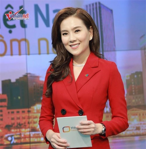 MC Mai Ngọc nói về tin đồn mang bầu, thích dùng đồ hiệu nhất VTV