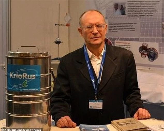  Tiến sĩ khoa học Yuri Pichugin đã hợp tác với KrioRus từ năm 2011. 