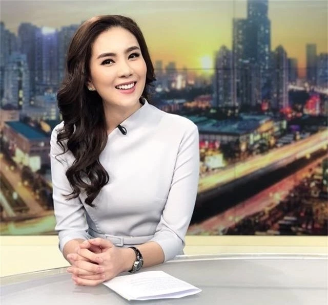 MC Mai Ngọc nói về tin đồn mang bầu, thích dùng đồ hiệu nhất VTV