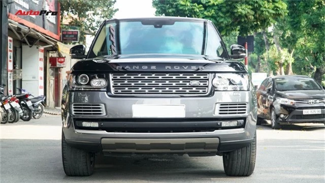 Range Rover Autobiography LWB Black Edition giá 8 tỷ - Giá của xe hiếm chỉ sản xuất 100 chiếc - Ảnh 1.