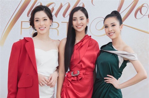 Ti&#x1EC3;u Vy h&#x1ED9;i ng&#x1ED9; d&#xE0;n m&#x1EF9; nh&#xE2;n Hoa h&#x1EAD;u Vi&#x1EC7;t Nam 2018 sau 3 th&#xE1;ng &#x111;&#x103;ng quang