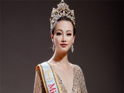 Hoa hậu Trái đất Phương Khánh bị ông bầu và người đỡ đầu tố vô ơn