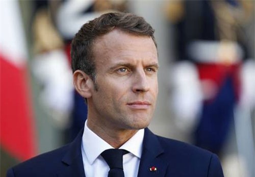 Tổng thống Pháp ban bố tình trạng khẩn cấp kinh tế do các cuộc bạo động