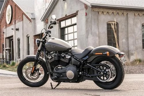 2. Harley-Davidson Street Bob 2019.