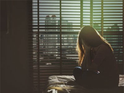 Tôi lỡ phạm sai lầm, chồng không tha thứ cũng không chịu ly hôn