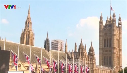Anh hoãn bỏ phiếu về thỏa thuận Brexit