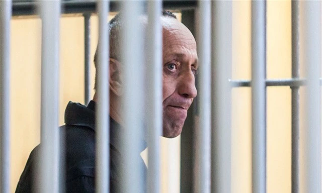  Mikhail Popkov trong phiên tòa ngày 10/12 tại Irkutsk (Ảnh: AFP) 