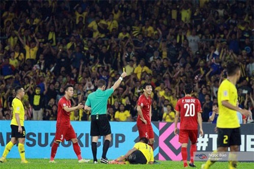 BLV Quang Tùng: "Văn Hậu còn thiếu nhiều kinh nghiệm"