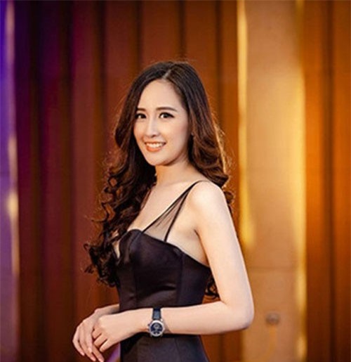 Ngắm loạt đồng hồ sang chảnh khiến ai cũng ghen tỵ của hoa hậu Việt