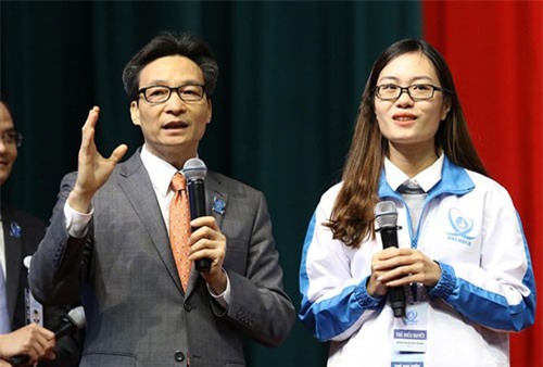Phó Thủ tướng: "Các bạn trẻ nghĩ lớn nhưng hãy bắt đầu từ những việc nhỏ"