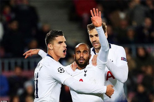 Thoát hiểm trước Barcelona, Tottenham giành vé vào knock-out