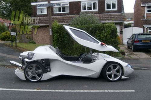 Siêu xe mui trần thể thao tự chế độc đáo, thoạt nhìn tưởng bị đâm nát đuôi