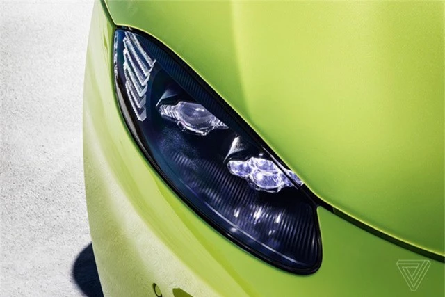 HOT: Đồng loạt khui công hai xe Aston Martin chính hãng, có V8 Vantage thế hệ mới nhất - Ảnh 8. HOT: Đồng loạt khui công hai xe Aston Martin chính hãng, có V8 Vantage thế hệ mới nhất - Ảnh 8.