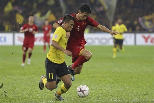 Những hình ảnh ấn tượng trong trận chung kết AFF Cup 2018: Kịch tính! - Ảnh 11. Những hình ảnh ấn tượng trong trận chung kết AFF Cup 2018: Kịch tính! - Ảnh 11.