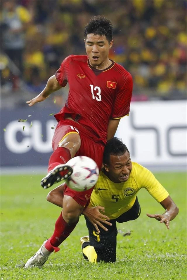 Những hình ảnh ấn tượng trong trận chung kết AFF Cup 2018: Kịch tính! - Ảnh 2. Những hình ảnh ấn tượng trong trận chung kết AFF Cup 2018: Kịch tính! - Ảnh 2.