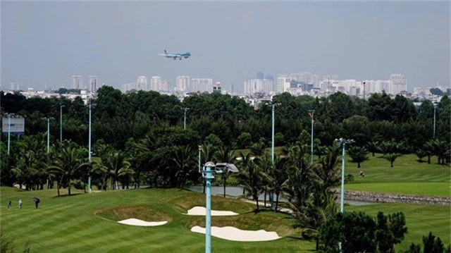 Sân golf Tân Sơn Nhất được đưa ra khỏi quy hoạch sân golf của TPHCM (ảnh: Phạm Nguyễn)