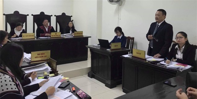 5 năm kiện Bộ trưởng Bộ GD-ĐT đòi bằng tiến sĩ