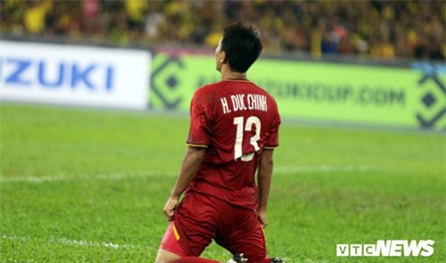 Hà Đức Chinh: Hãy đứng lên, mai là một ngày mới