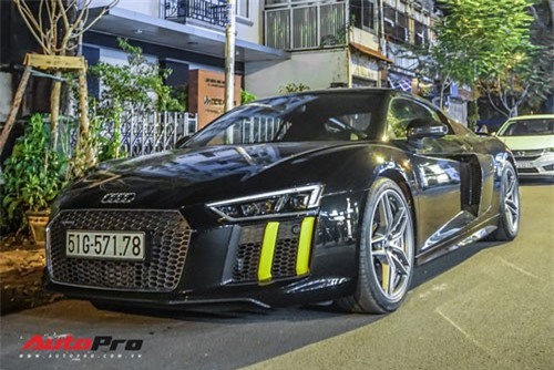 Siêu xe Audi R8 V10 Plus màu đen giống của Cường Đô La tìm được chủ mới