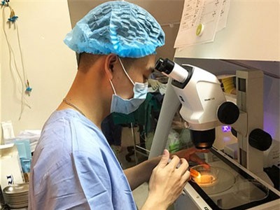 Vô sinh hiếm muộn: 50% do nam giới