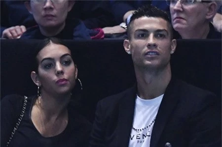 C.Ronaldo khẳng định vẫn chưa có ý định lấy vợ