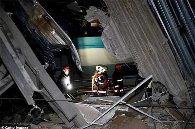 Hồi tháng 7, Thổ Nhĩ Kỳ cũng từng trải qua một vụ tai nạn xe lửa không kém phần thảm khốc khi 10 người đã thiệt mạng và 70 người bị thương sau khi một đoàn tàu trật khỏi đường ray ở phía tây bắc quốc gia này do mưa lớn lâu ngày khiến đường ray bị trục trặc. (Ảnh: Getty)