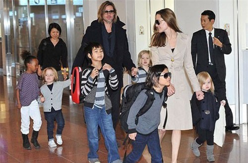 Điều gì khiến Angelina Jolie đồng ý thỏa hiệp với Brad Pitt trong phiên tòa phân xử quyền nuôi con?