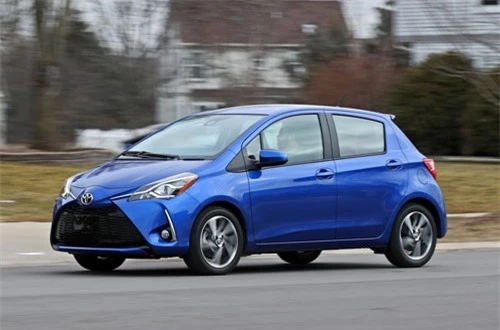 4. Toyota Yaris (doanh số: 3.685 chiếc).