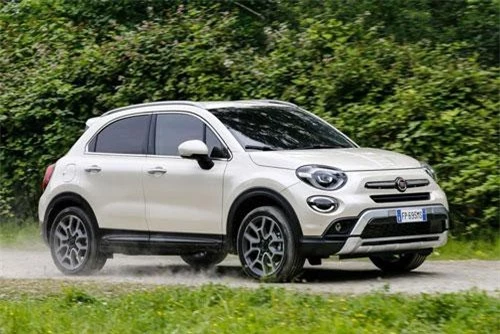 7. Fiat 500x (doanh số: 3.334 chiếc).