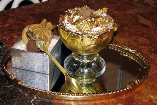 'Tận mục' 8 món ăn đắt đỏ nhất thế giới: Ly kem dát vàng 25.000 USD 