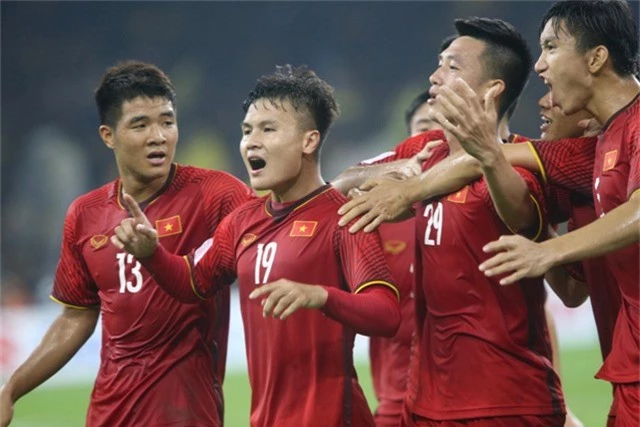 Đội tuyển Việt Nam được đánh giá cao hơn Malaysia trước trận chung kết lượt về (ảnh: Anh Hải)