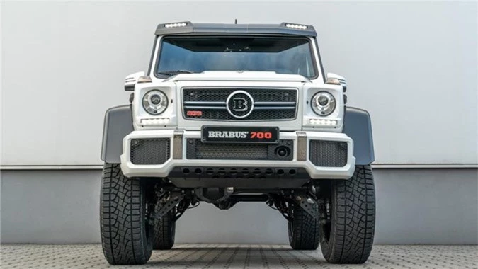 brabus-700-4x4-squared-1-1.jpg