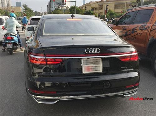 Audi A8 2018 đầu tiên lăn bánh tại Hà Nội