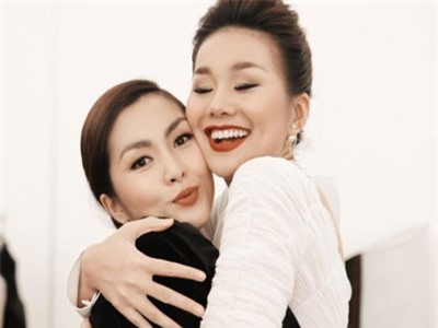 Thanh Hằng ôm chặt Tăng Thanh Hà khi hội ngộ